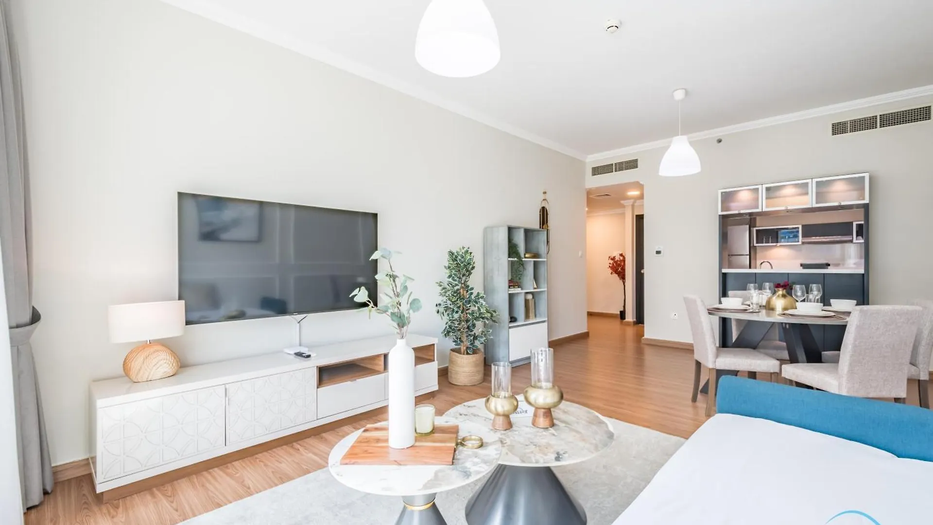 Апартаменты Inviting 1Br In Marina Quay West, Dubai Marina By Deluxe Holiday Homes