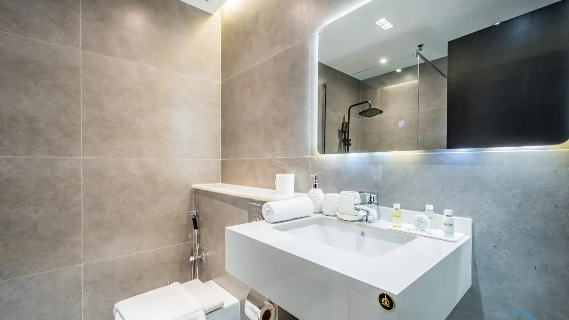 Апартаменты Inviting 1Br In Marina Quay West, Dubai Marina By Deluxe Holiday Homes