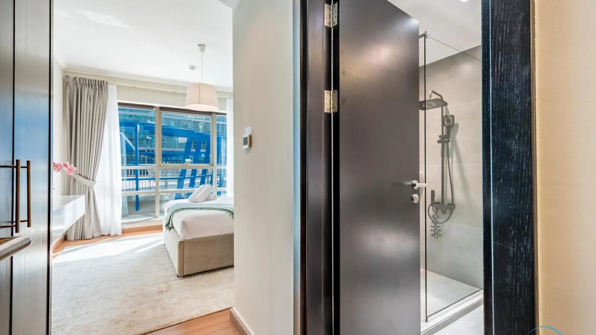 Апартаменты Inviting 1Br In Marina Quay West, Dubai Marina By Deluxe Holiday Homes